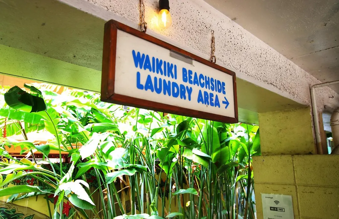 Waikiki Beachside Hostel-1